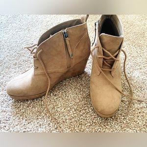 Dolce Vita, tan booties, size 8